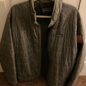 Patagonia Mens XL - Light Jacket - American Flag
